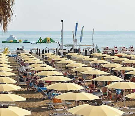 Hotel Biancospino Rimini Extérieur photo