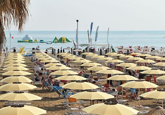 Hotel Biancospino Rimini Extérieur photo